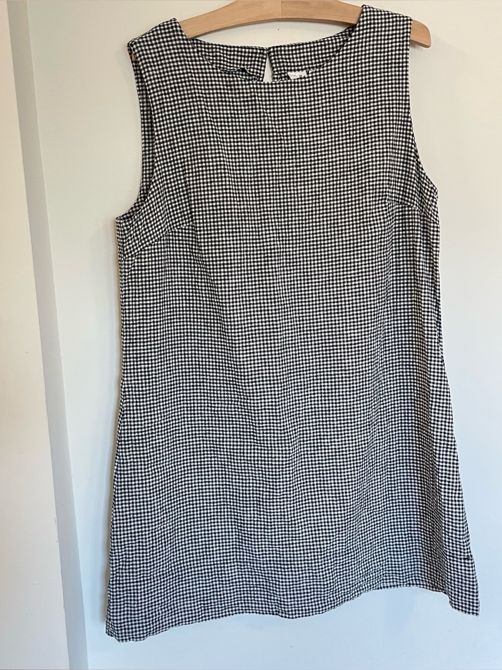 GAP Black and White Gingham Sleeveless Shift Dress